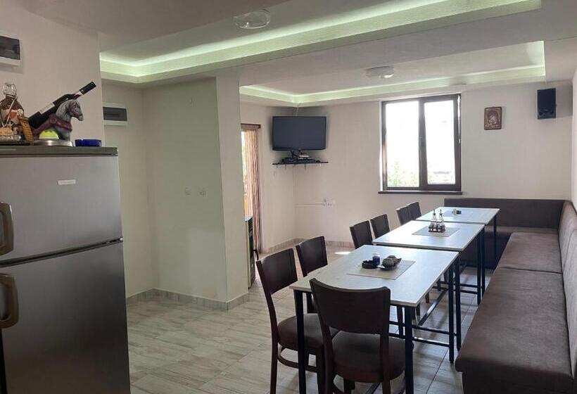 פנסיון Saint Maria Guest House