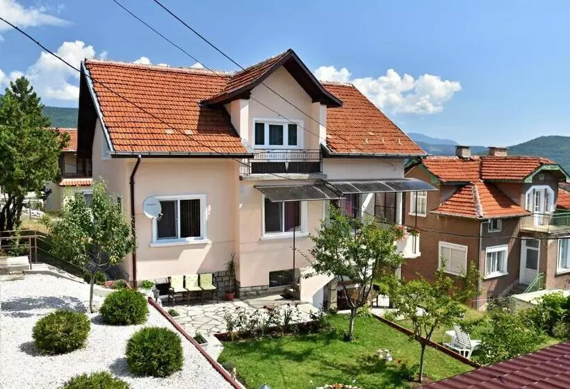 ペンション Saint Maria Guest House