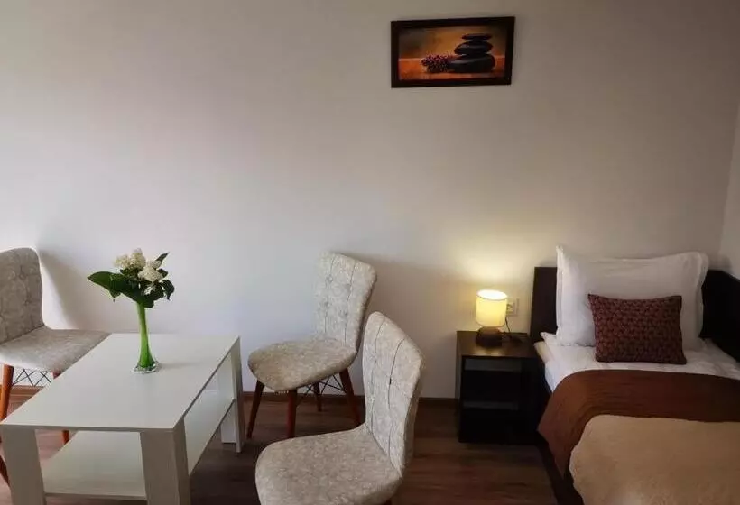 ペンション Saint Maria Guest House