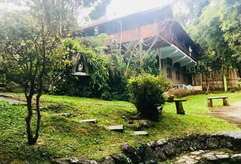 Retkeilymaja Pousada Santa Clara