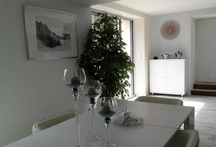 ベッドアンドブレックファースト Clos Charmille