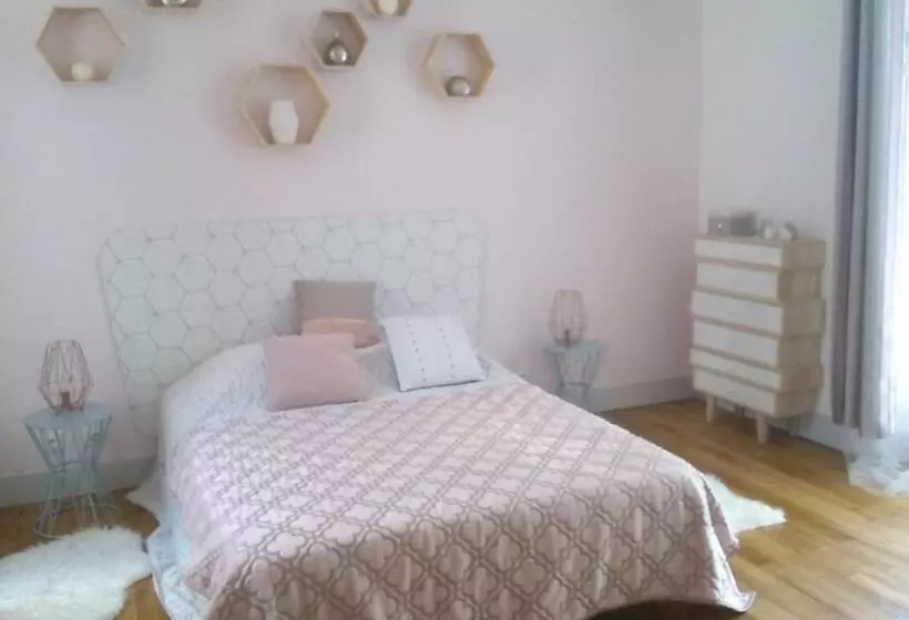 ベッドアンドブレックファースト Clos Charmille