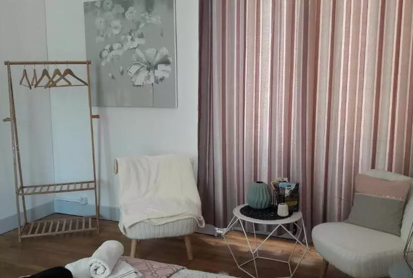 ベッドアンドブレックファースト Clos Charmille