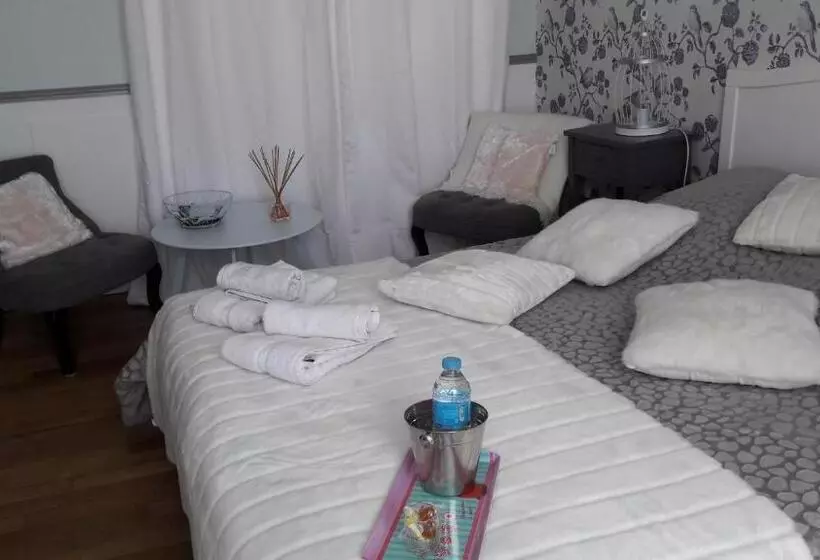 ベッドアンドブレックファースト Clos Charmille