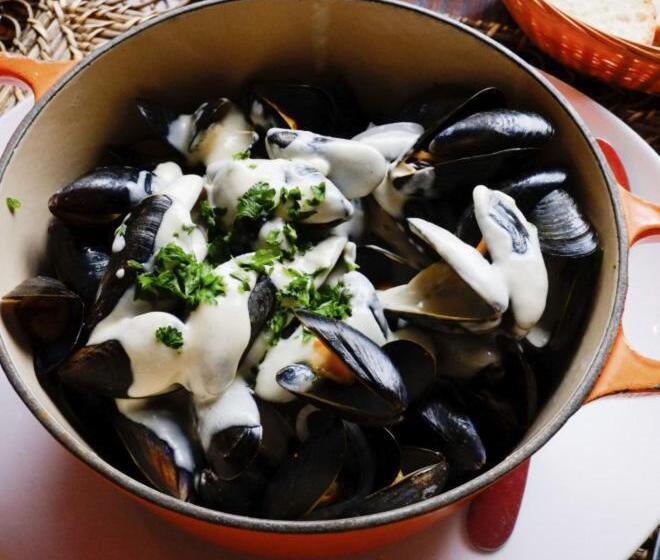 تختخواب و صبحانه L Auberge Galeria