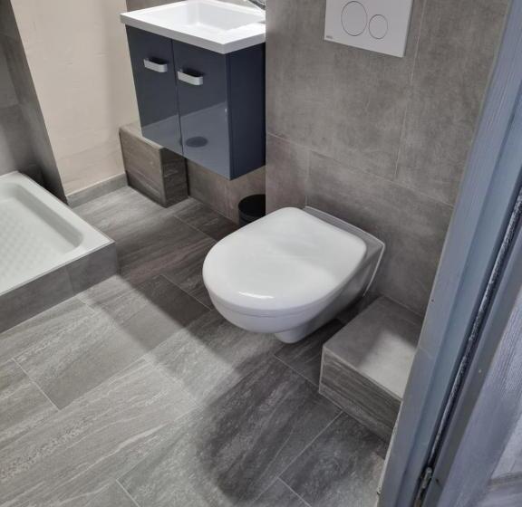 تختخواب و صبحانه L Auberge Galeria