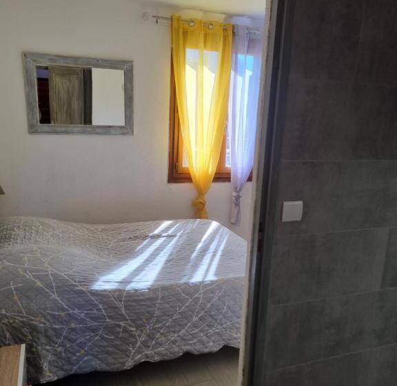 تختخواب و صبحانه L Auberge Galeria