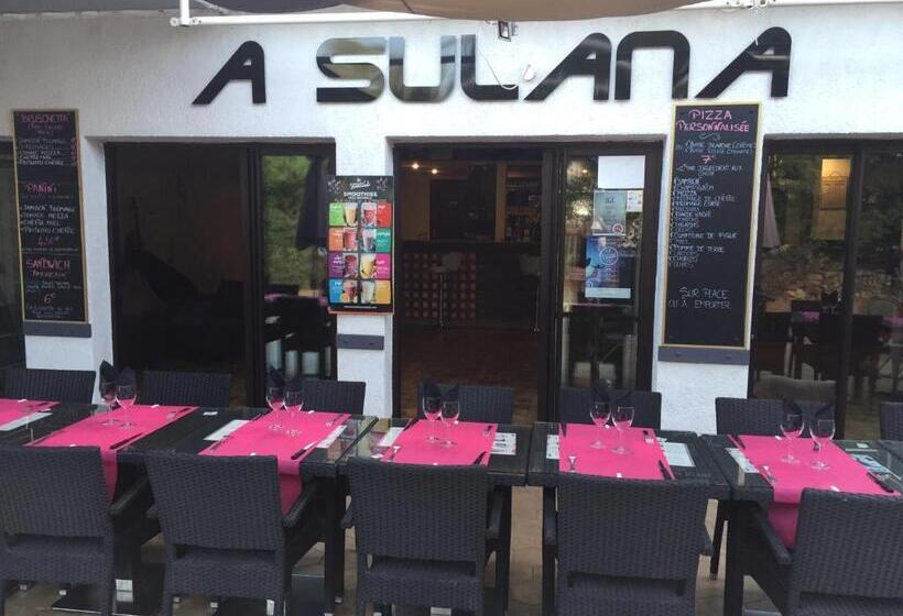 تختخواب و صبحانه L Auberge Galeria