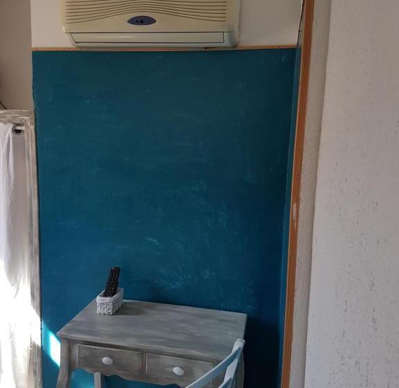 تختخواب و صبحانه L Auberge Galeria