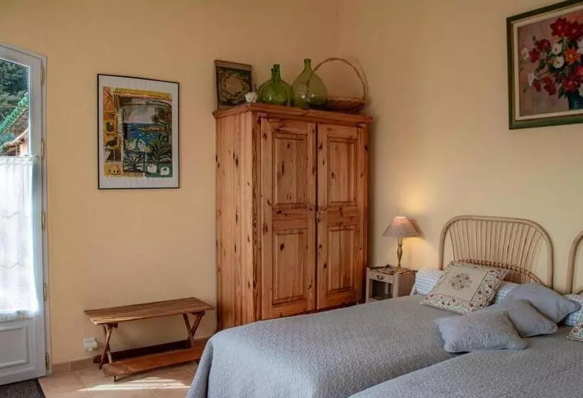 Aamiaismajoitus (B&B) Le Clos Des Oliviers