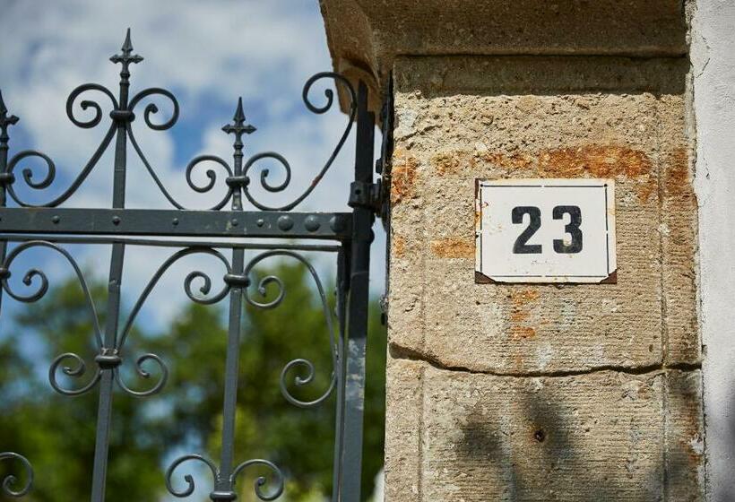 Bed and Breakfast Préselő Pincészet és Vendégház