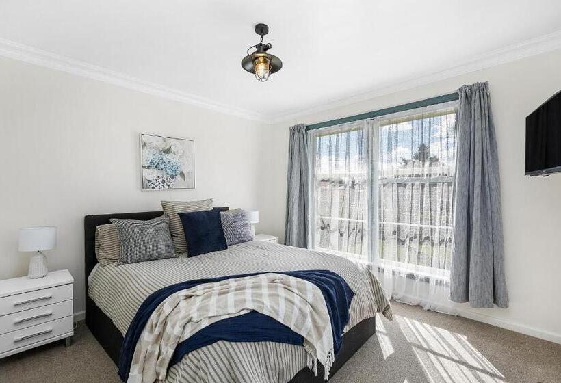 Hoh   Hazel S Homestead