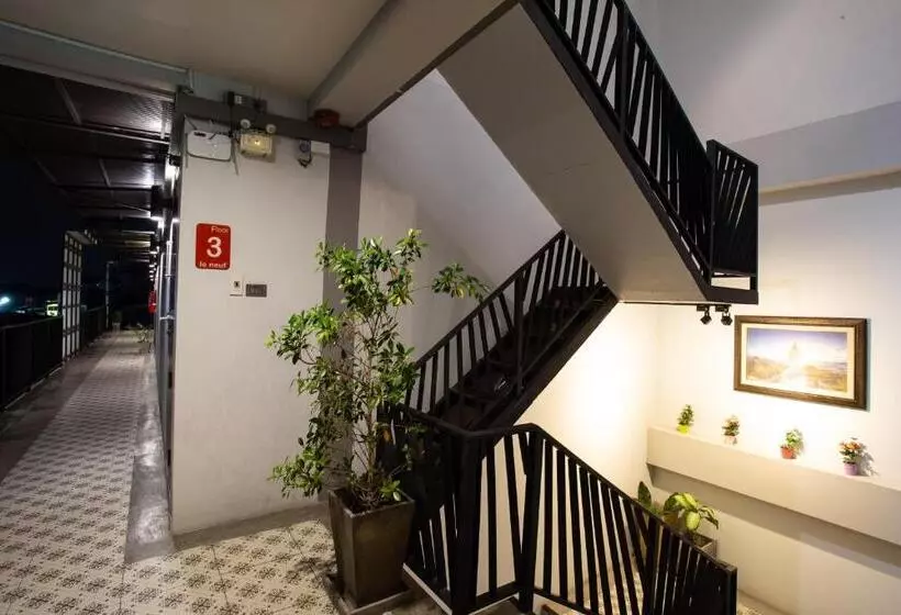 هتل Le Neuf Nakorn Lampang