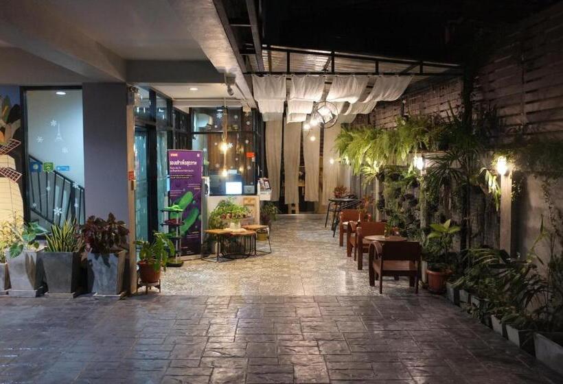 בית מלון כפרי Le Neuf Nakorn Lampang