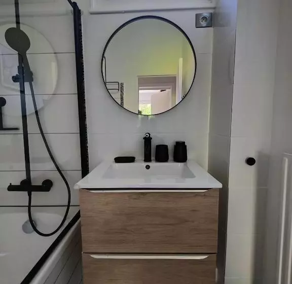 Le Rainbow   Grand Studio Avec Terrasse