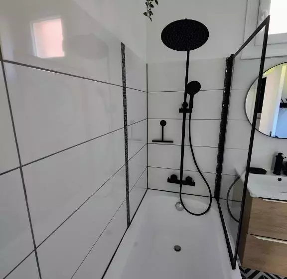 Le Rainbow   Grand Studio Avec Terrasse