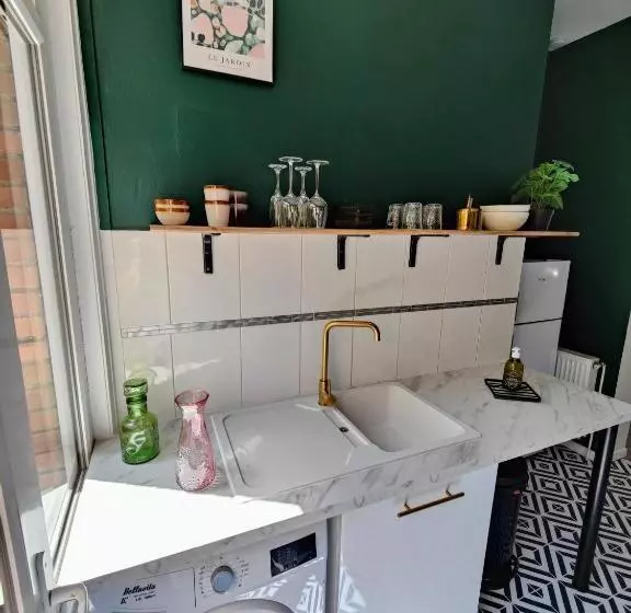 Le Rainbow   Grand Studio Avec Terrasse