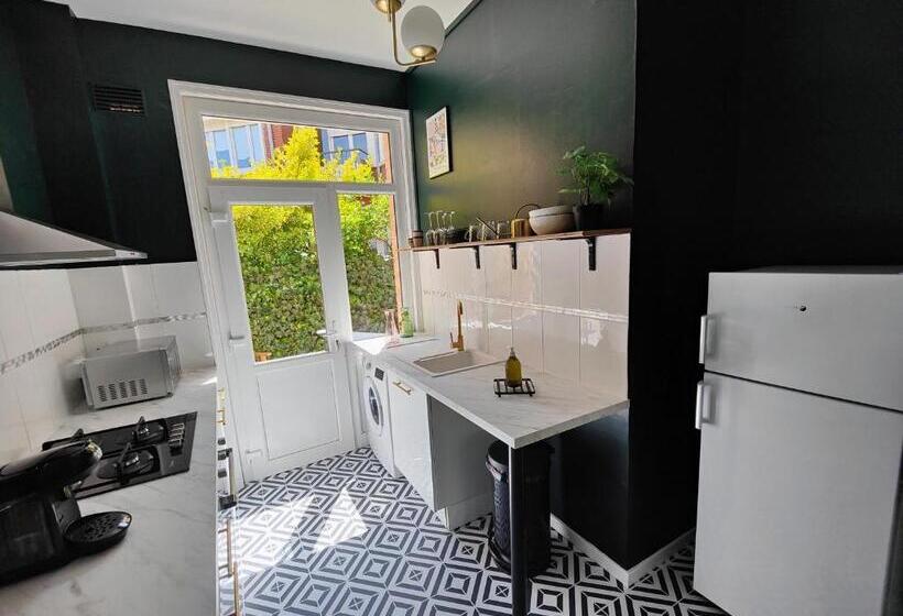 Le Rainbow   Grand Studio Avec Terrasse