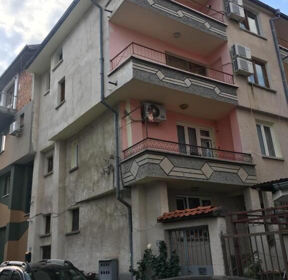 Пансион Daniel Guest House