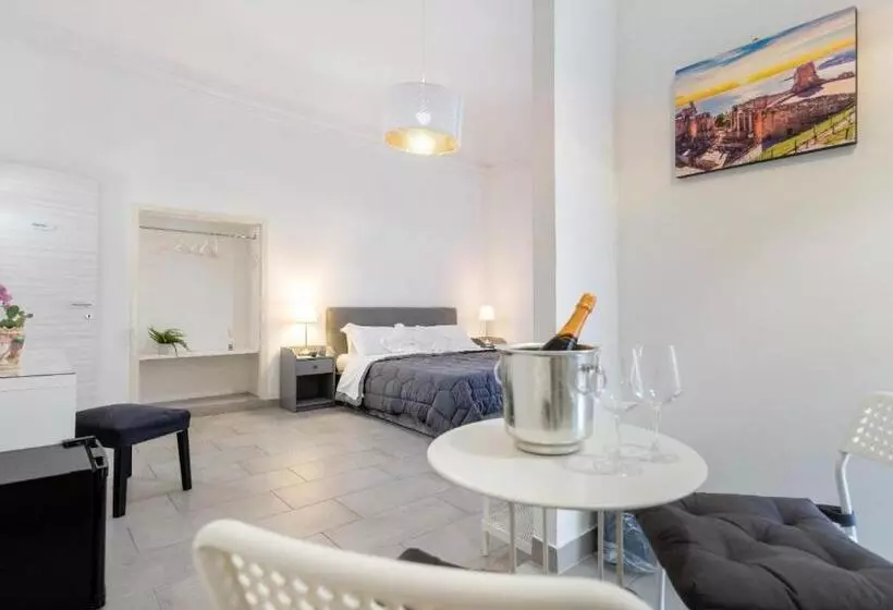 پانسیون Duomo Luxury Suite Catania