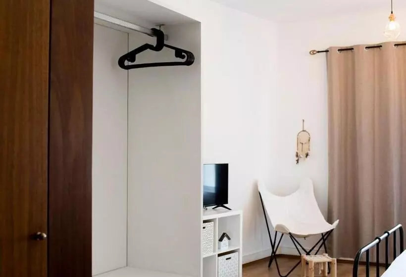 پانسیون Oporto Trindade Residence