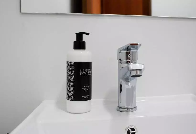 پانسیون Oporto Trindade Residence