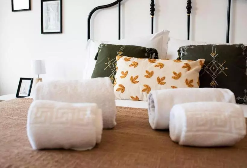 پانسیون Oporto Trindade Residence