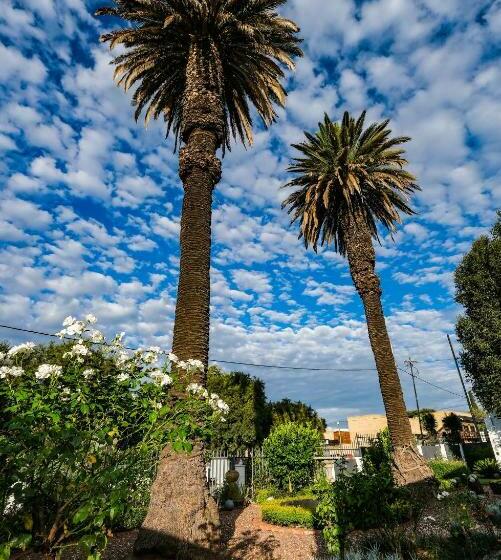 ペンション Rose Acres Guest House