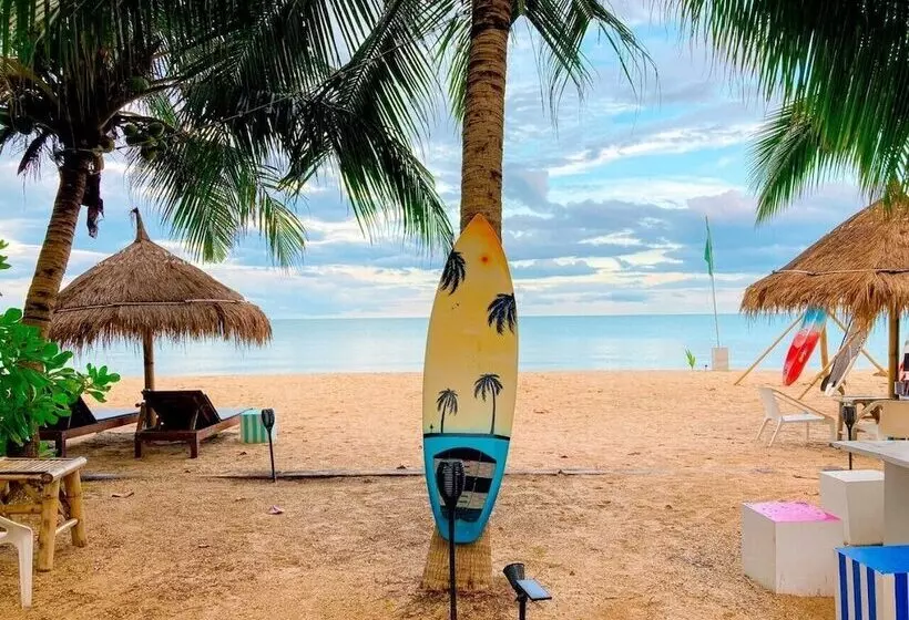 استراحتگاه Margarita Beach