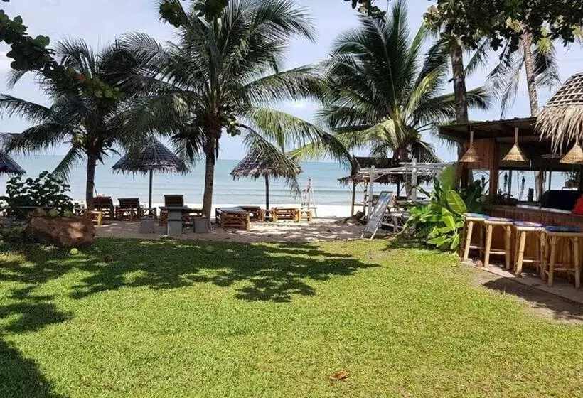 استراحتگاه Margarita Beach