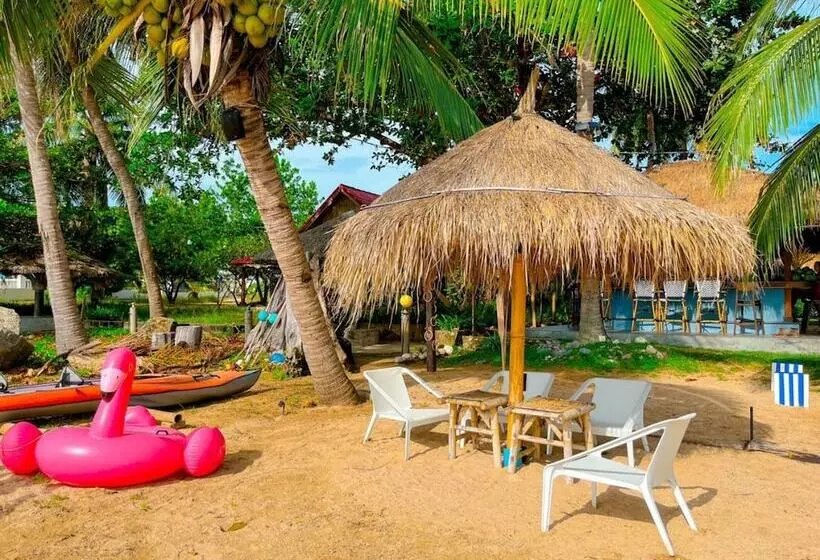 استراحتگاه Margarita Beach