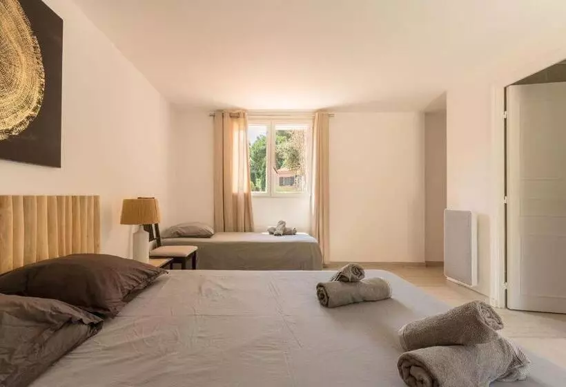 Villa Vue Mer Presqu Ile De Giens Avec Piscine