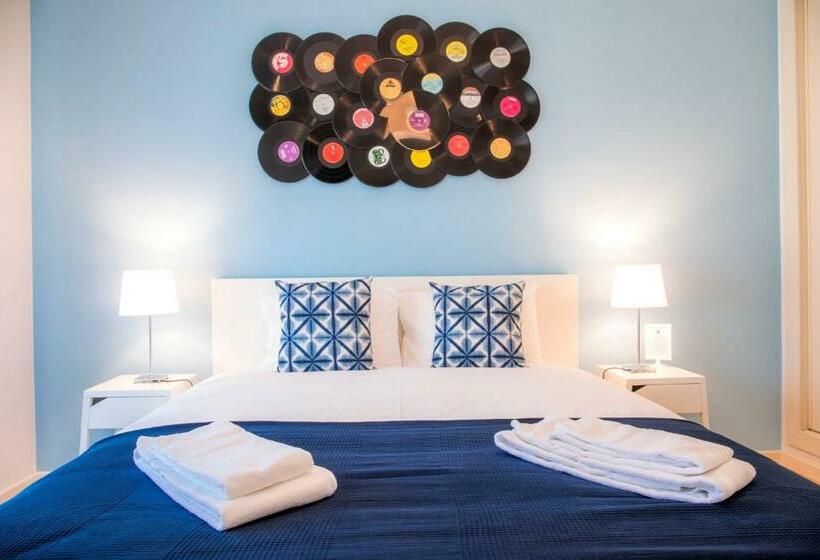 Vinyl Flat Bed & Breakfast Rooms