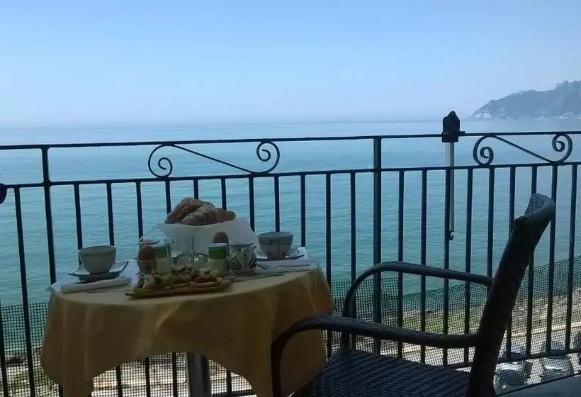 B&b Fronte Del Mare