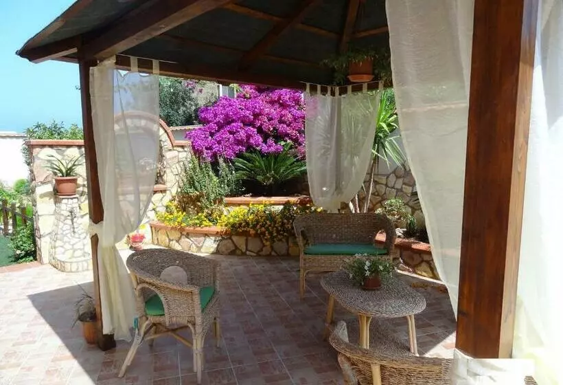 ベッドアンドブレックファースト Il Giardino Del Sole   Erice Mare