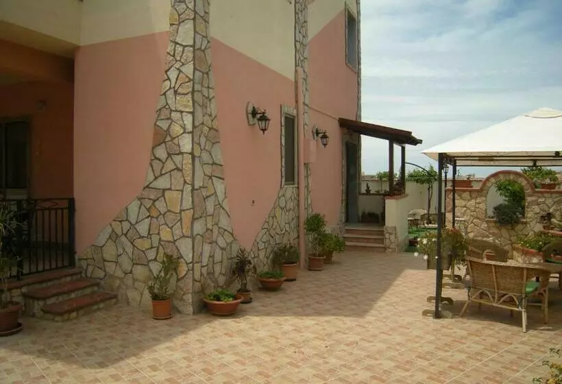 ベッドアンドブレックファースト Il Giardino Del Sole   Erice Mare