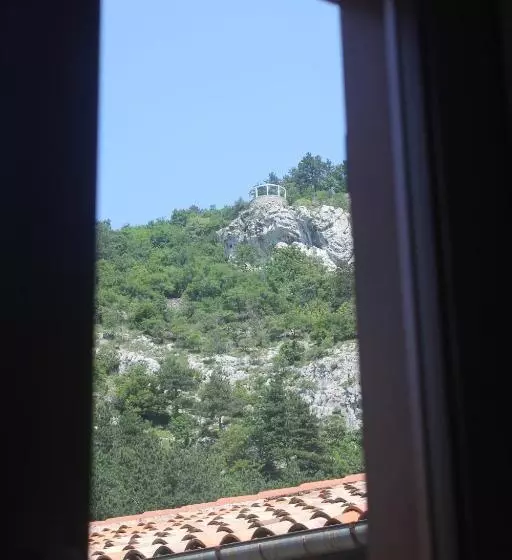 Aamiaismajoitus (B&B) Torrente Rosandra