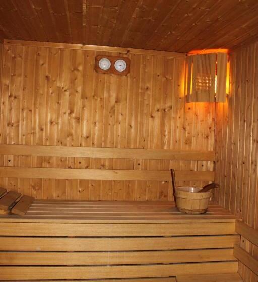 Green Hisar Hotel Family