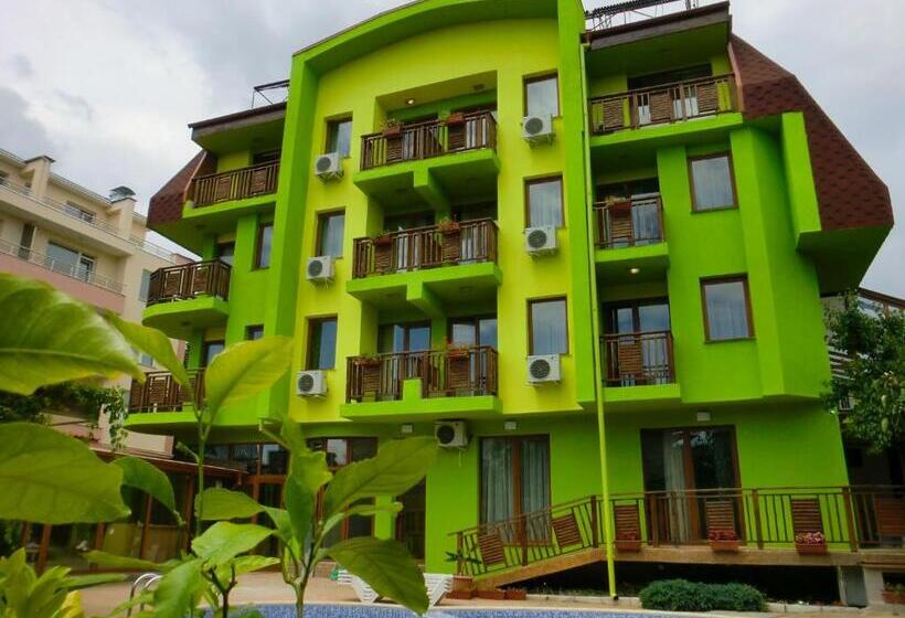 Green Hisar Hotel Family