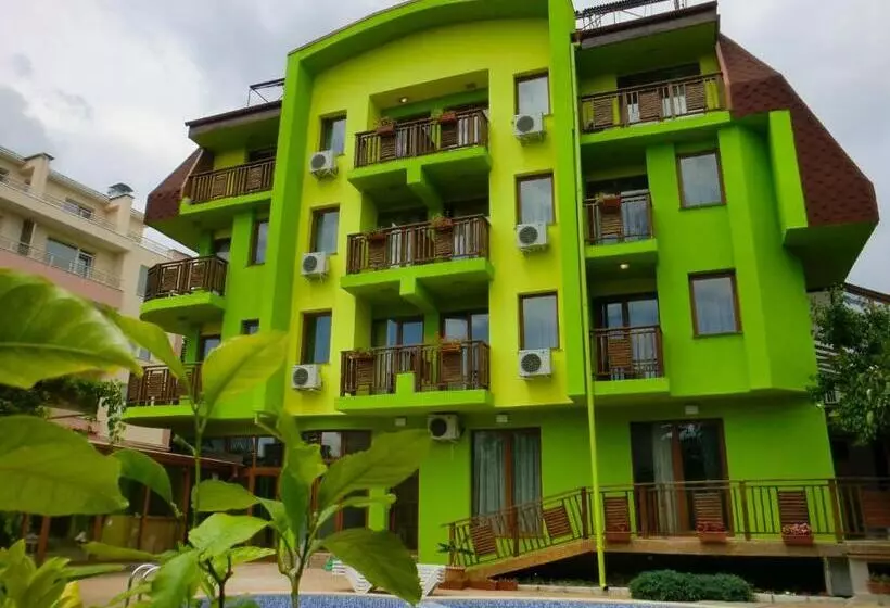 Green Hisar Hotel Family