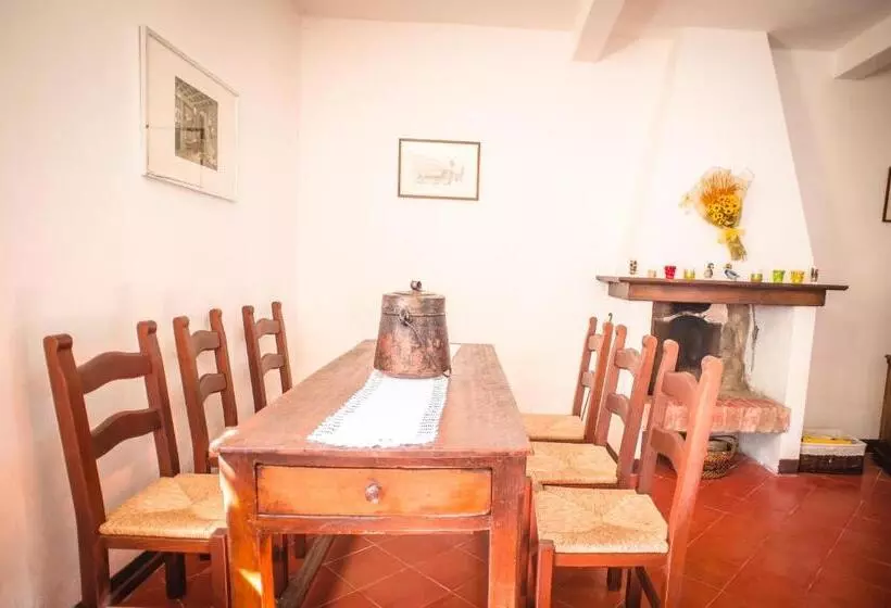 ホテル Agriturismo Collosodo