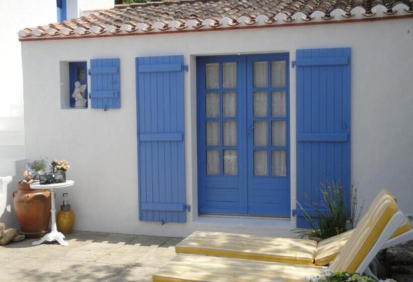 Le Buzet Bleu Bed & Breakfast