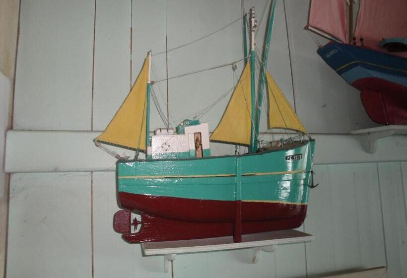 Le Buzet Bleu Bed & Breakfast