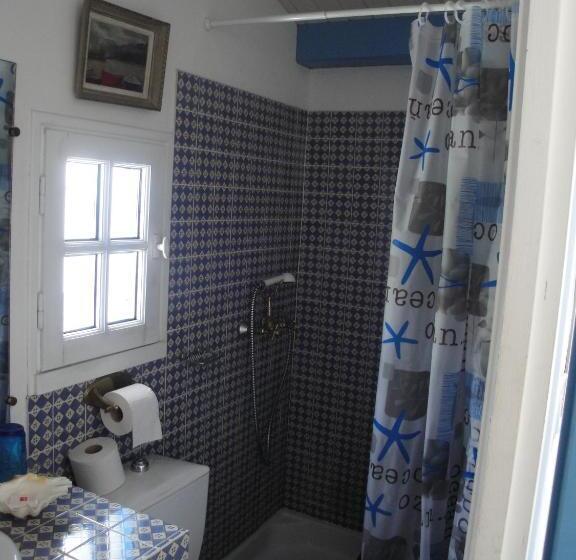 Le Buzet Bleu Bed & Breakfast