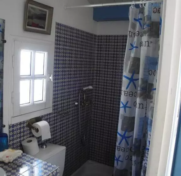 Le Buzet Bleu Bed & Breakfast