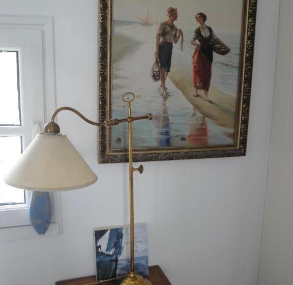 Le Buzet Bleu Bed & Breakfast