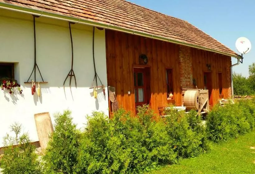 Majatalo Cseri Porta