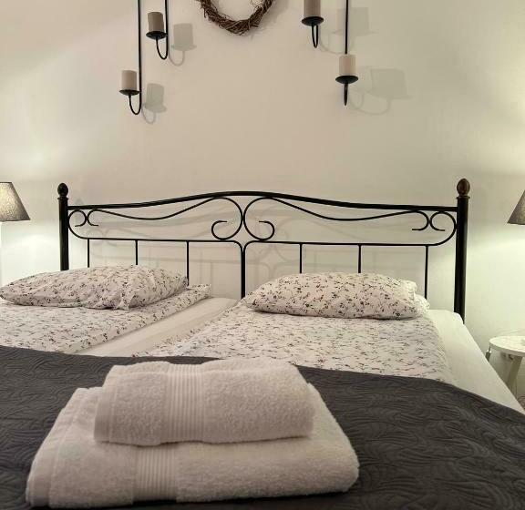 Пансион Cseri Porta