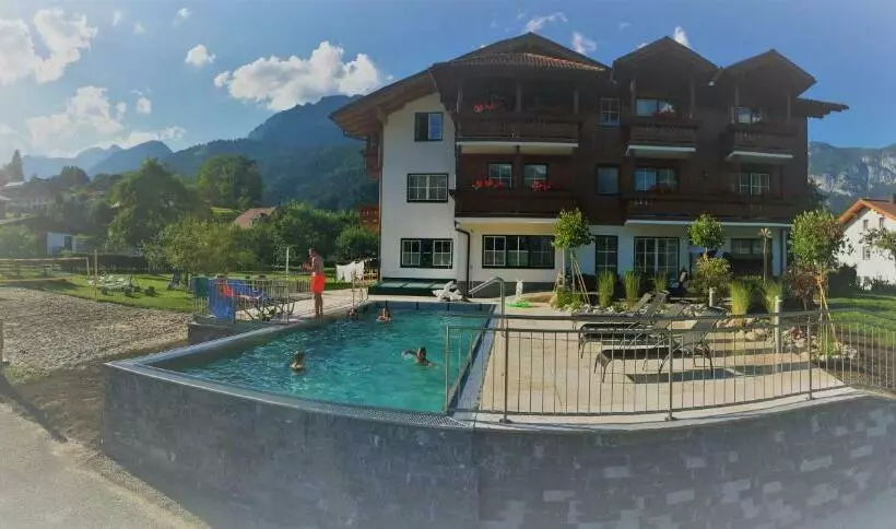 Majatalo Gästehaus Hartweger