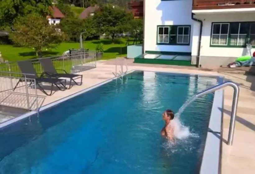 Majatalo Gästehaus Hartweger